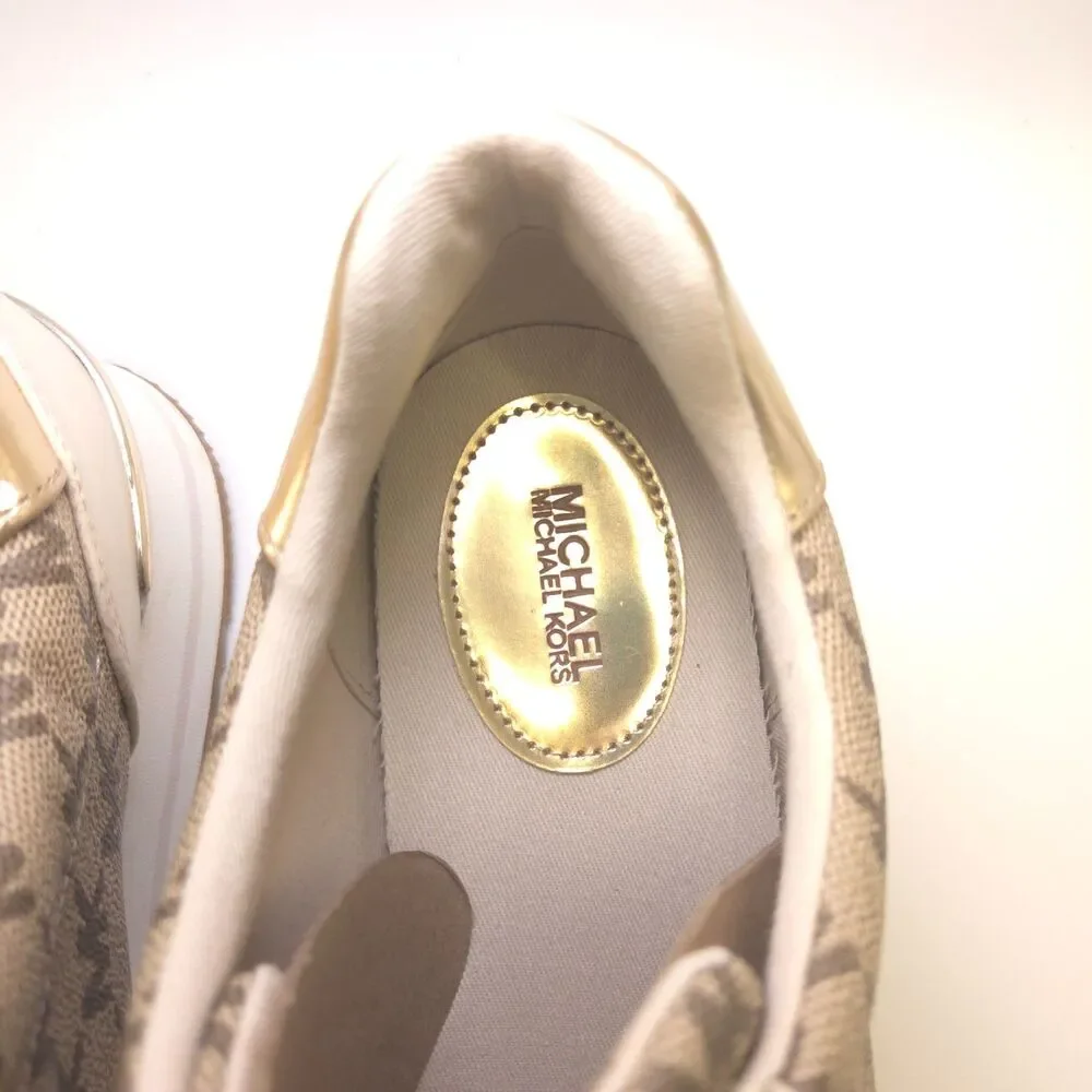Michael Kors marks minor off